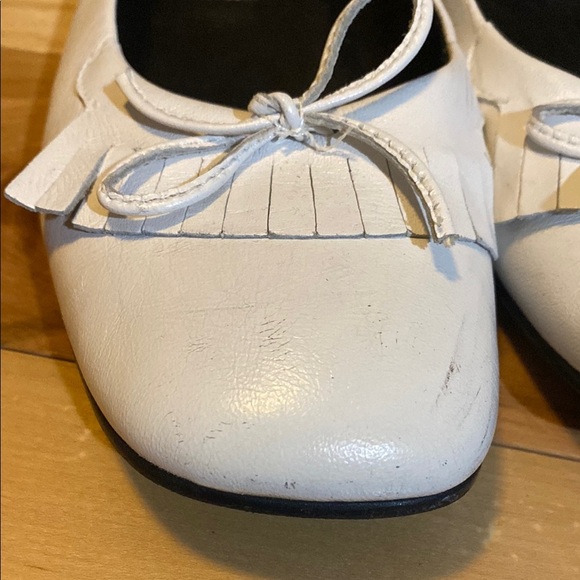 Etienne Aigner Cream Ballet Flats - Picture 13 of 14